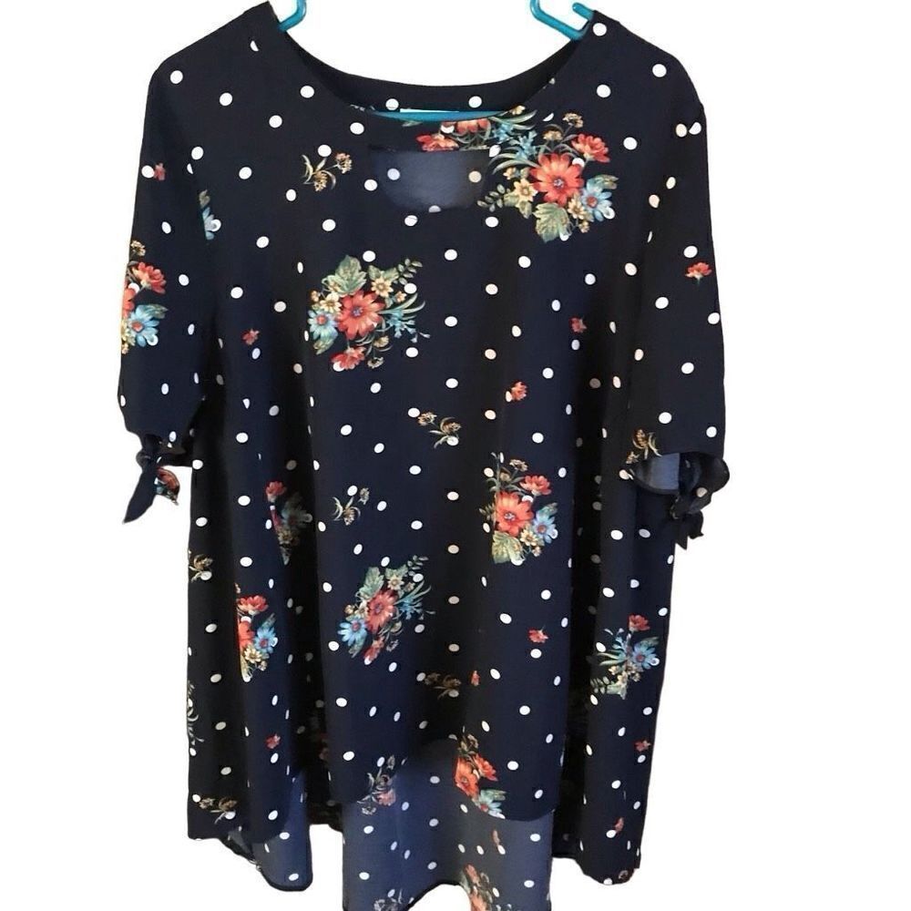 Jodifl size Large blue top Floral short sleeve women’s